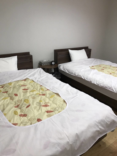 Bedroom 2, Guest House Minami II, Nanjō