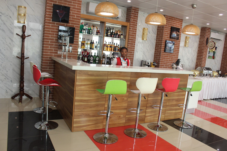 Food & Drinks 5, Adamaoua Grand Hotel, Wouri
