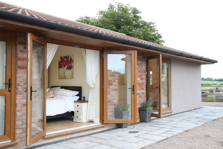 Exterior & Views 1, Hillcroft Self Catering, North Somerset