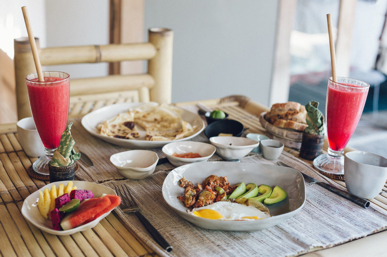 Food & Drinks 6