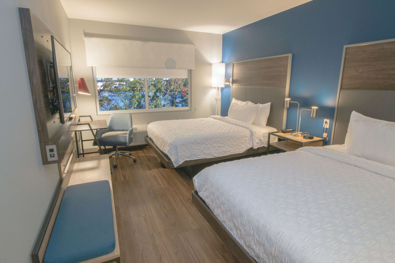 Bedroom 3, Tru By Hilton Norfolk Airport, Norfolk