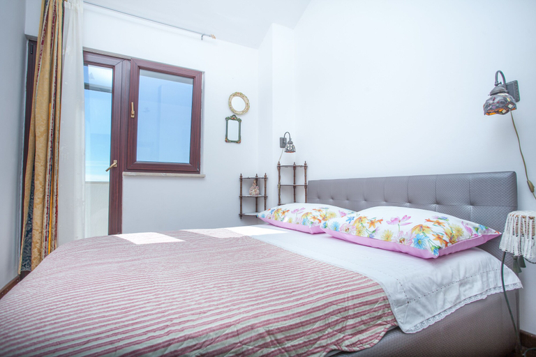 Bedroom 3, Sevid Holiday Homes, Marina