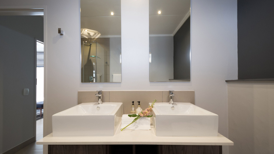 Bathroom 5, Insignia Lifestyle, City of Johannesburg