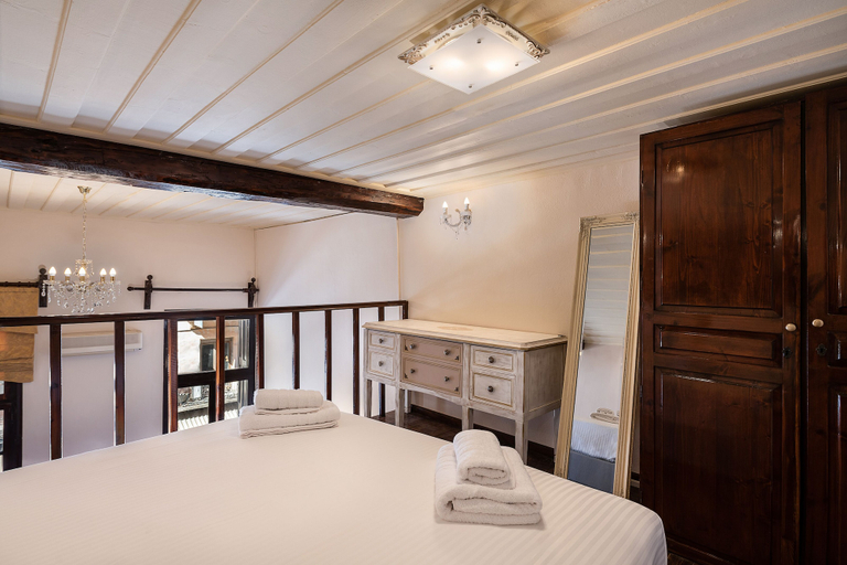 Bedroom 2, Old Town Suites, Crete