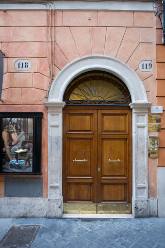 Exterior & Views 2, Domus Spagna Frattina Prestige Suite, Roma