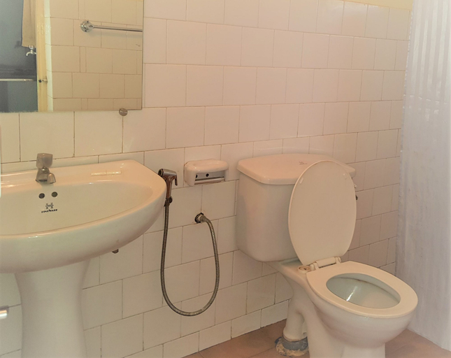 Bathroom 4, Ondas Do Mar Beach Resort Phase 2, North Goa