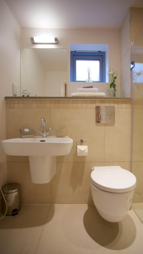 Bathroom 3, Citystay Living - Pringle House, Cambridgeshire