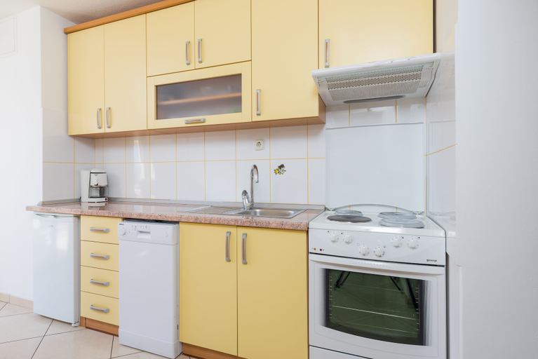 Others 4, Apartments Nada, Bol