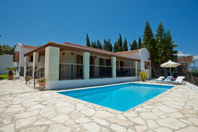 Sport & Beauty 1, Villa Amalia
