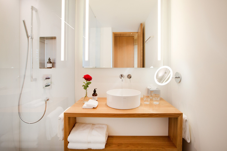 Bathroom 5, Hotel Schwärzler, Bregenz