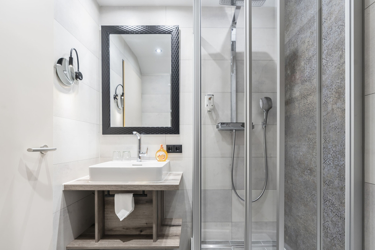 Bathroom 4, Hotel DEMAS Unterhaching, München