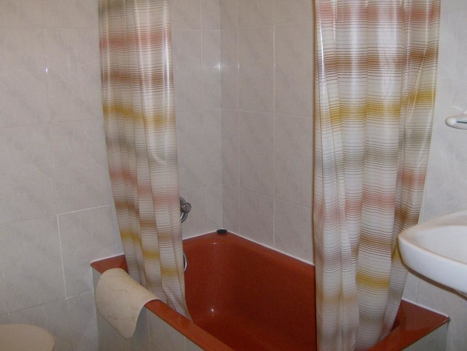 Bathroom 5, Hostal Monterredondo, Lugo