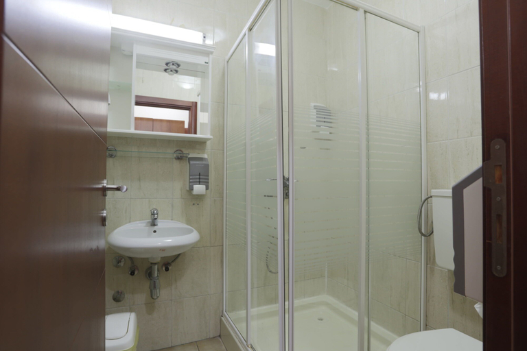 Bathroom 3, Guesthouse Tara, Belgrade