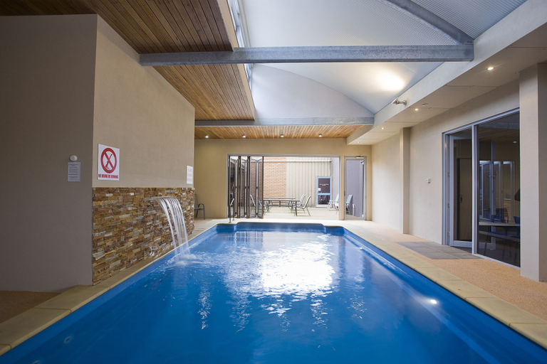 Sport & Beauty, 7 Bell Street Apartments, Surf Coast - East