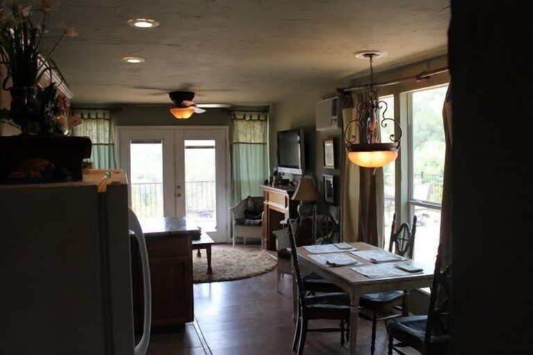 Others 5, Turner Falls, Murray