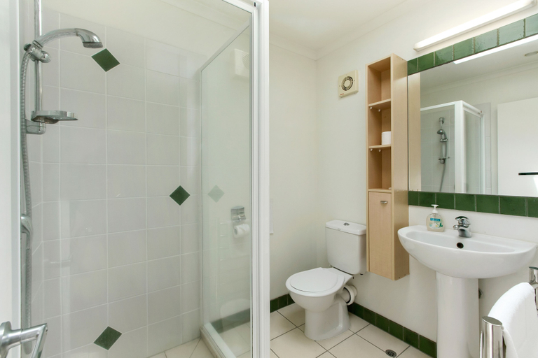 Bathroom, Villa Rosa, Auckland