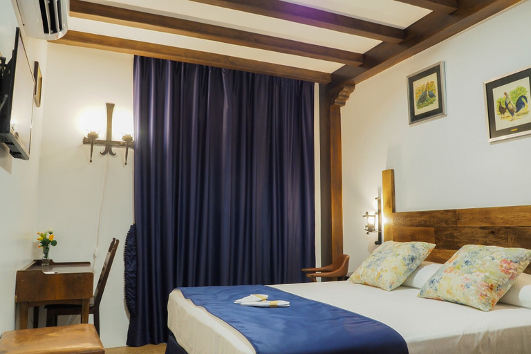Bedroom 4, Posada y Apartamentos Trebuesto de Guriezo, Cantabria