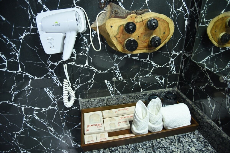Bathroom 5, Puratan Qila, Sawai Madhopur