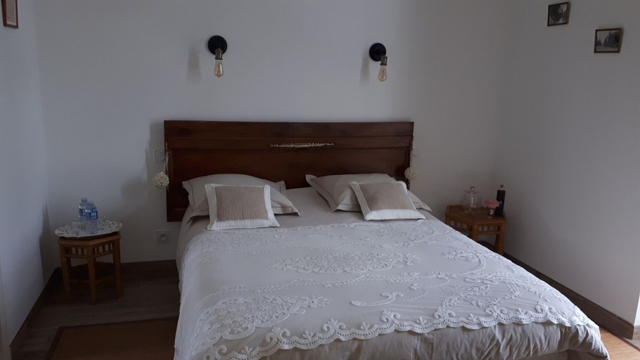 Bedroom 5, Chez Celine, Ille-et-Vilaine