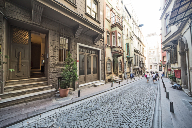 Front of property, Galata Tower VIP Apartment Suites, Beyoğlu