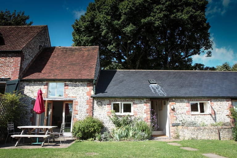 Exterior & Views 2, Giddy Cottage, East Sussex