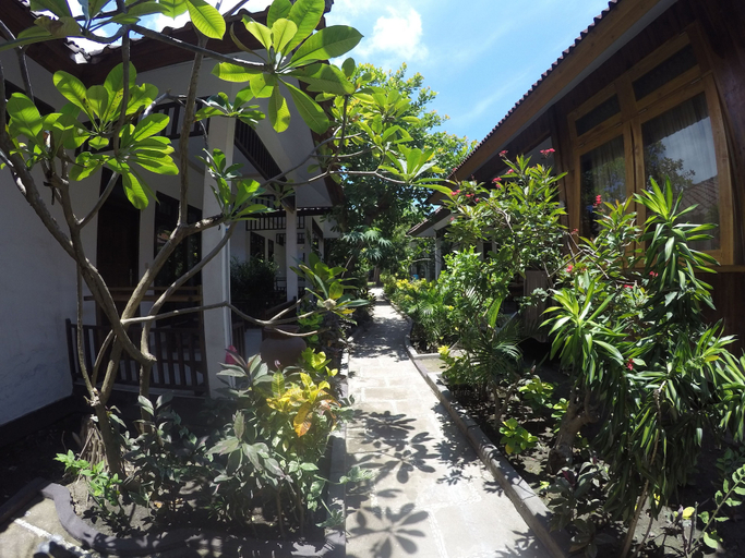 Exterior & Views 2, Gili Smile Bungalows, Lombok