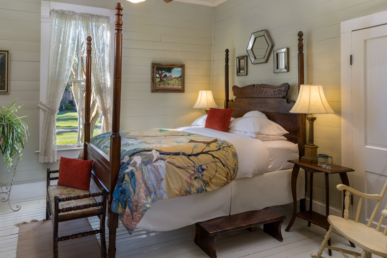 Bedroom 3, Maison D'Memoire Bed & Breakfast Cottages, Acadia