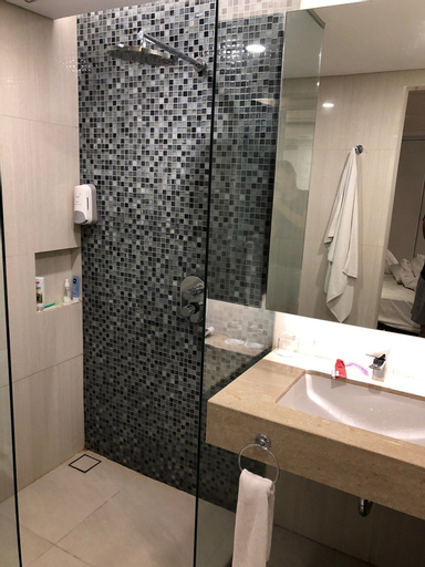 Bedroom 5, Grand Picasso Hotel, Central Jakarta