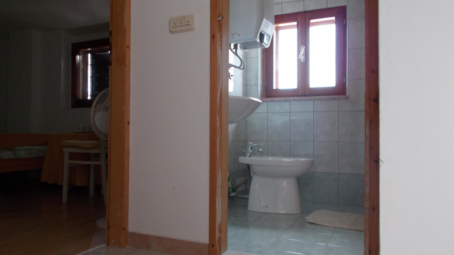 Bathroom 4, Accommodation Rupine, Premantura