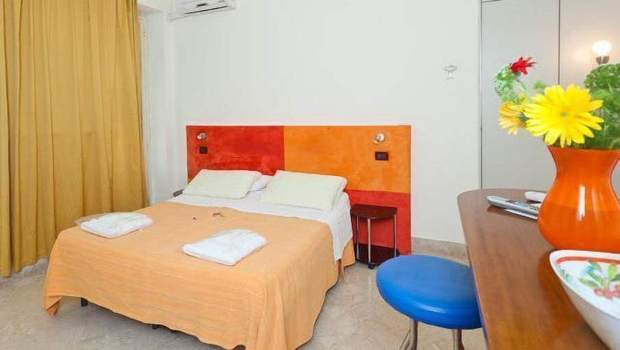 Bedroom 2, Rainbow, Palermo