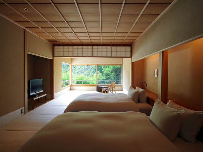 Bedroom 3, Asaba, Izu