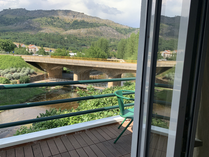 Exterior & Views 18