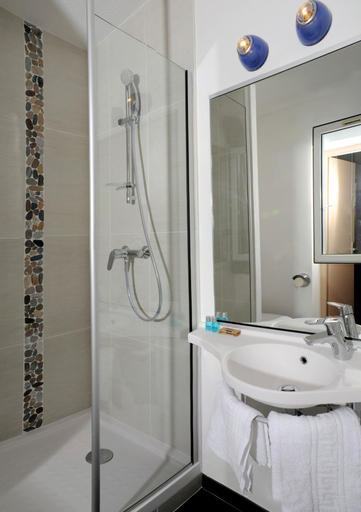 Bathroom, Hotel & Residence Albertville, Savoie