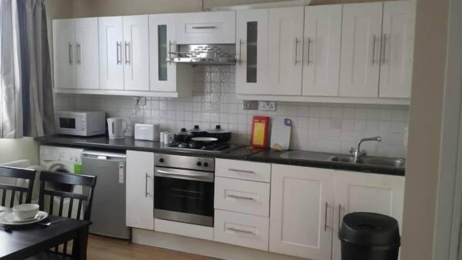 Others 5, Marble Arch Flat, London