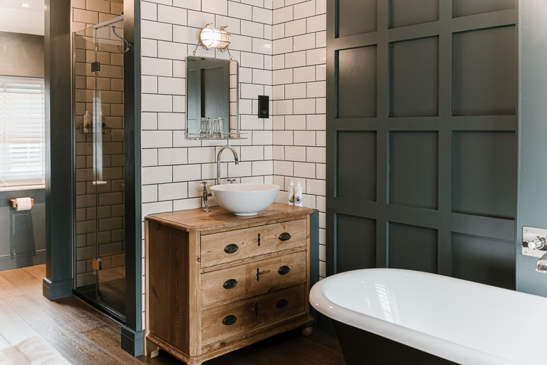 Bathroom 4, Bridge House, Devon