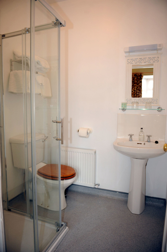 Bathroom 3, The Yellow House B&B