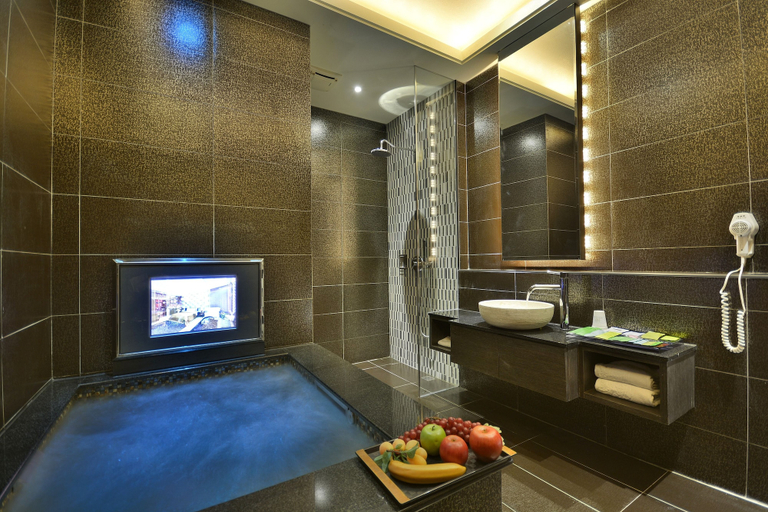 Bathroom 5, Hae Duenn Motel, Taichung