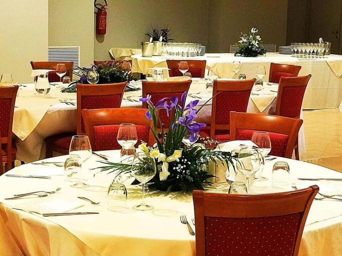 Food & Drinks 5, Città Della Notte, Syracuse