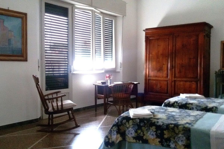 Bedroom 4, La Coccinella Guest House, Pisa