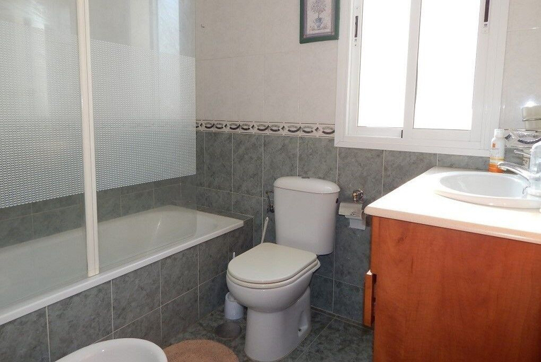 Bathroom 4, 19003-PH Penthouse in PlayaQuebrada, Málaga