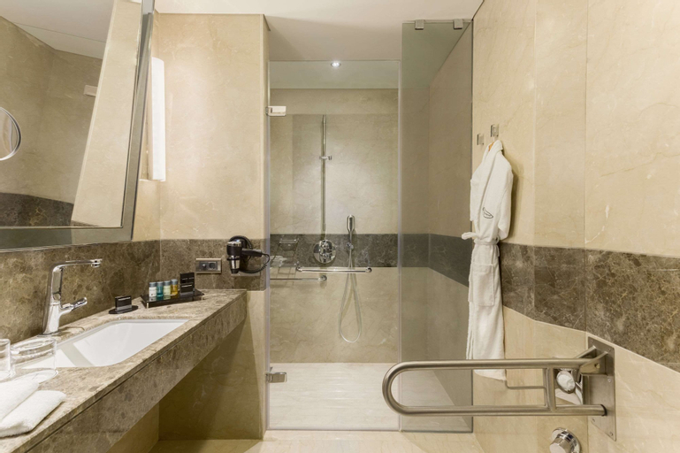 Bedroom 5, Wyndham Grand Istanbul Europe, Bahçelievler