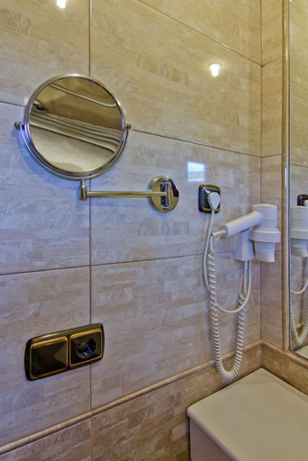 Bathroom 3, Hotel Doña Blanca, Teruel