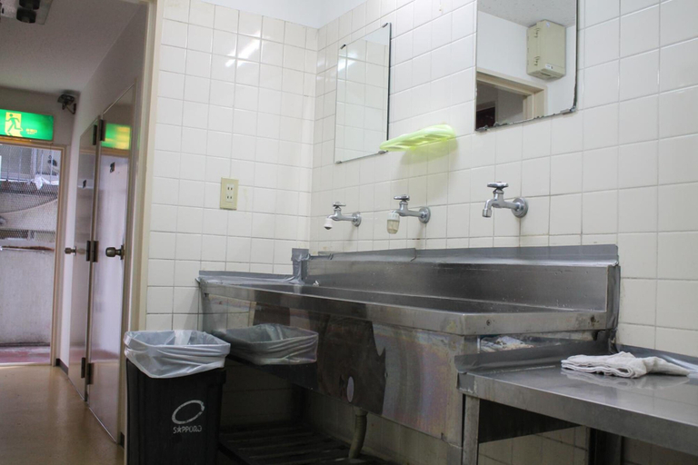 Bathroom 3, Hotel Beaver 2, Osaka