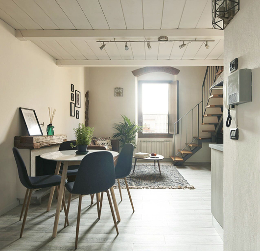 In-room dining 3, A Few Steps to The Duomo Adorable 1BD Apt, Florence