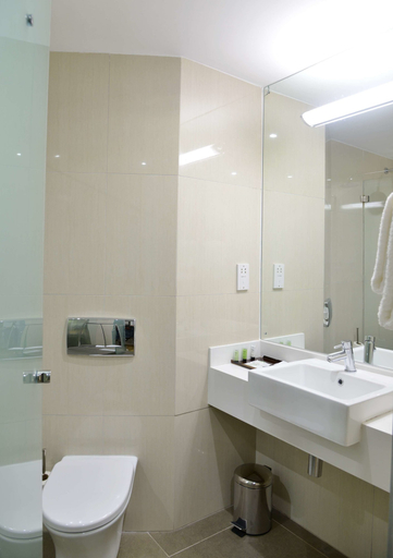 Bathroom 4, Cresta Lodge - Harare, Harare