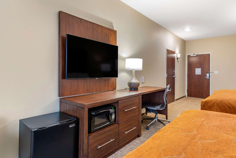 Bedroom 3, Comfort Suites Newnan, Coweta