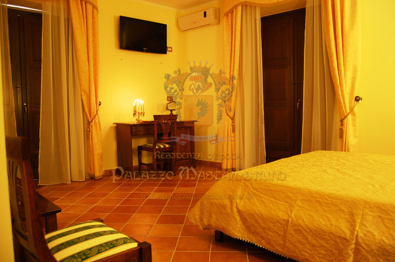 Bedroom, Palazzo Mascambruno, Cosenza