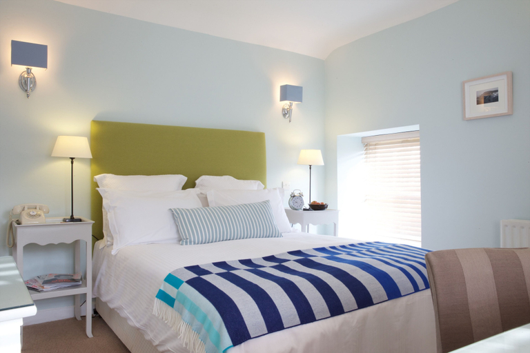 Bedroom 2, The Lugger Hotel, Cornwall