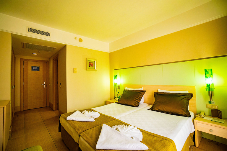 Bedroom 4, Ambassador Plaza, Kemer