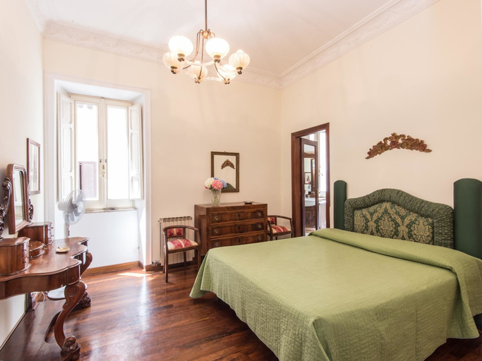 Bedroom 3, RSH Spanish Steps Luxury Apartment, Rome